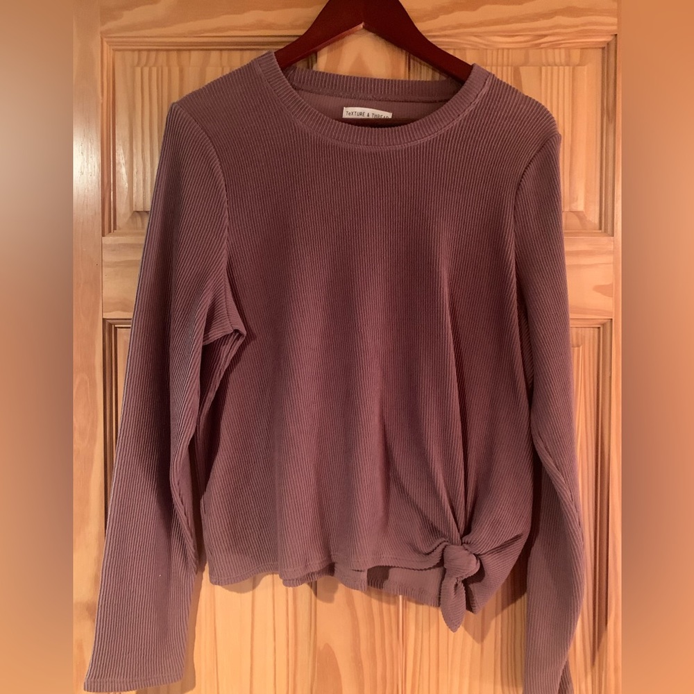 Mauve knotted sweater top
